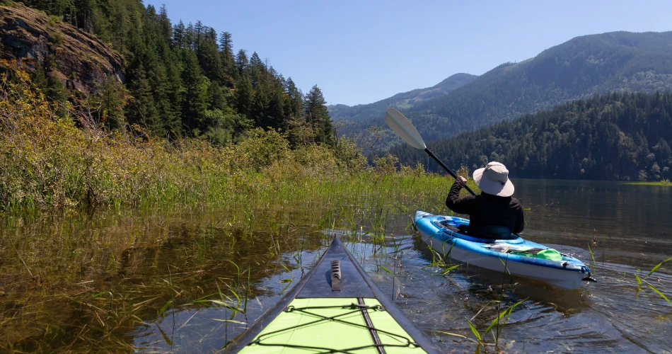 Petualangan Outdoor Big Sur. Mendaki, Kayak, dan Jalur Alam